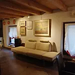 Palazzo Rinascimentale Con Affreschi