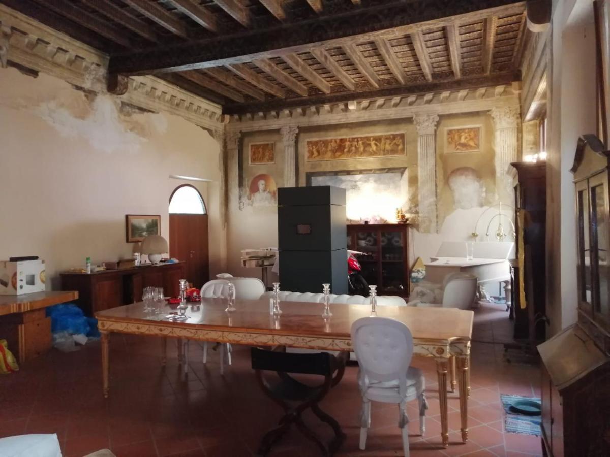 Apartment Palazzo Rinascimentale Con Affreschi Verona