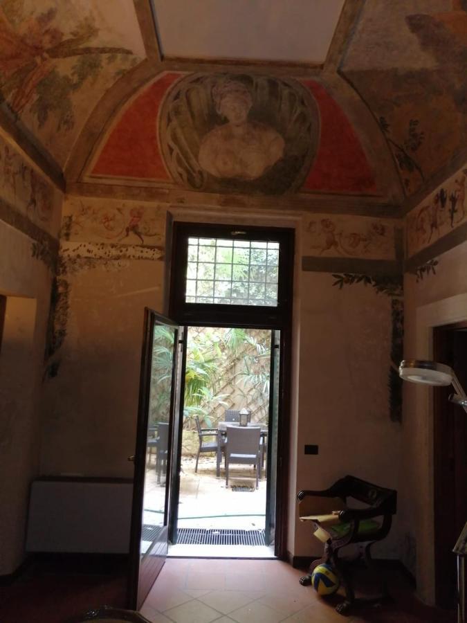 Palazzo Rinascimentale Con Affreschi Apartment *